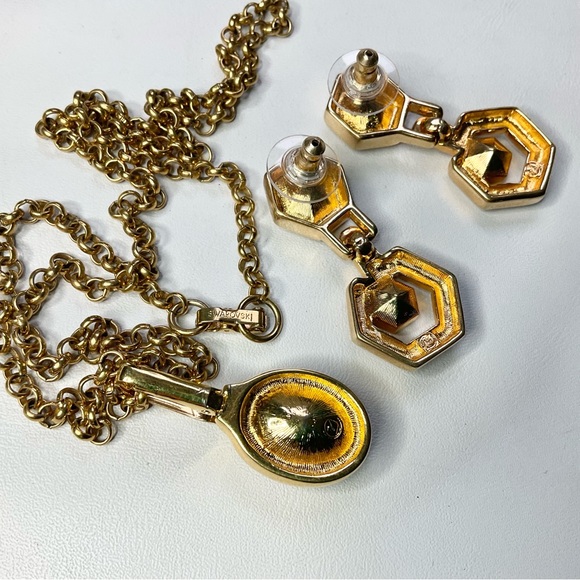 Vintage Swarovski Signed Set Purple Green Crystals Chunky Gold Tone Swan Signed - Picture 4 of 9